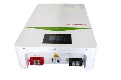 ホワイト メタルの箱が付いている商業エネルギー蓄積のリチウム電池100A