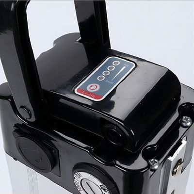 耐圧防爆等級A13S5P 48V/52V 17AH Redarのリチウム電気スクーターのためのBMSで造られる電気バイク電池