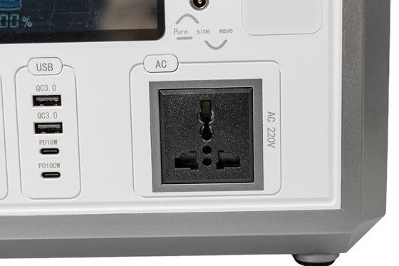 50Hz/60HZ AC アウトレット フラッシュ フィッシュ 太陽光発電機 オフィス機器のための太陽光パネル充電付き携帯エネルギー貯蔵