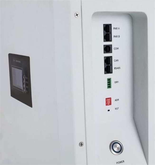 壁上 リチャージ可能な家用 バッテリー 貯蔵 リチウム バッテリー 10.24KWH LCD インジケーター付き 太陽電池の貯蔵用